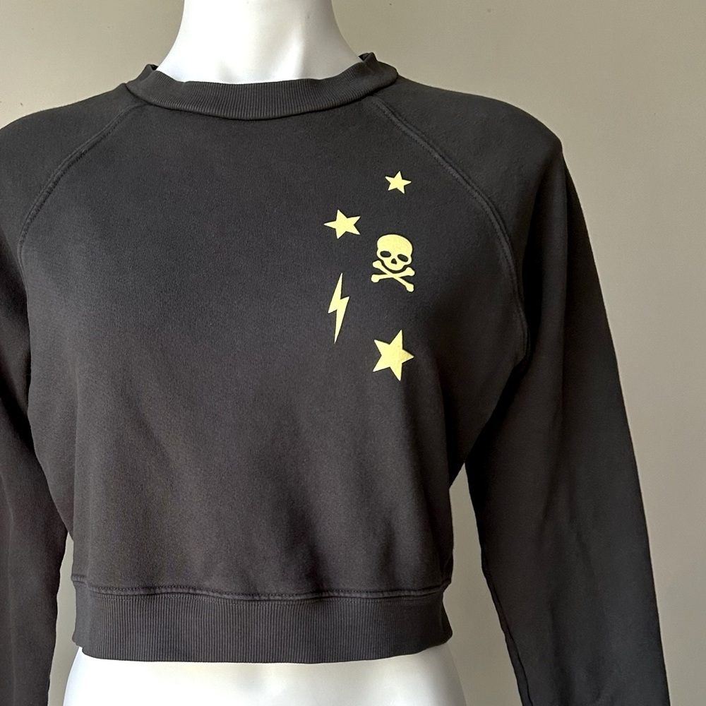 SOULCYCLE Cropped Graphic Crewneck Sweatshirt, Army Green S